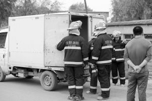 车上煤气罐泄漏 换罐师傅身亡