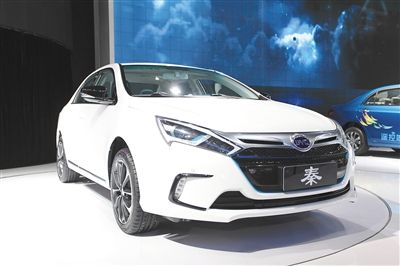 效仿特斯拉 比亚迪“秦”突破营销思路_新浪新闻