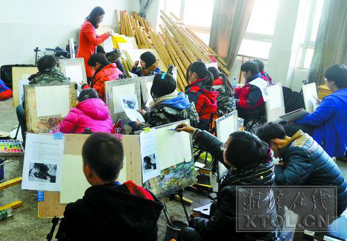 湖南省艺术联考开考 大幅度提高艺术生文化课