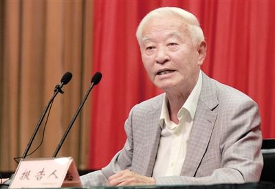 徐銤: