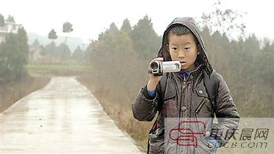 “张艺谋没有任何大师架子” 