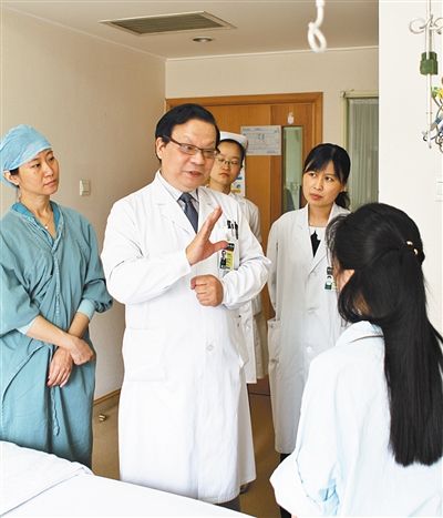 郎景和:有时去治愈 总是去安慰