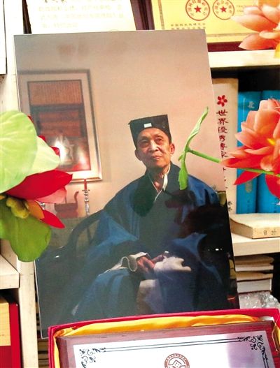 常人春的民俗人生