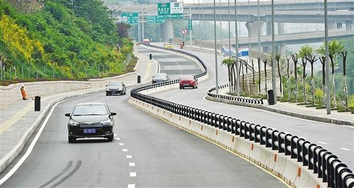 渝遂高速高滩岩立交3条新匝道通车