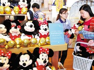 全球最大迪士尼旗舰店落户上海