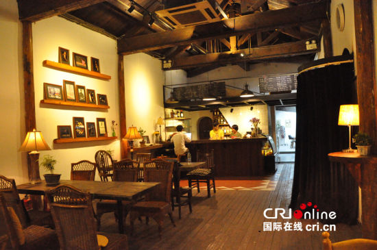 皇城根儿下的中国梦--蓬蒿剧场:风雨追梦 守望