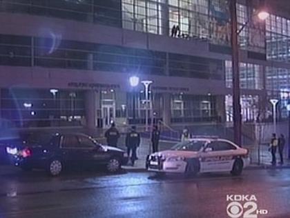 ����һ���ӿ����ֻ�ʱ������������¥����(ͼ)