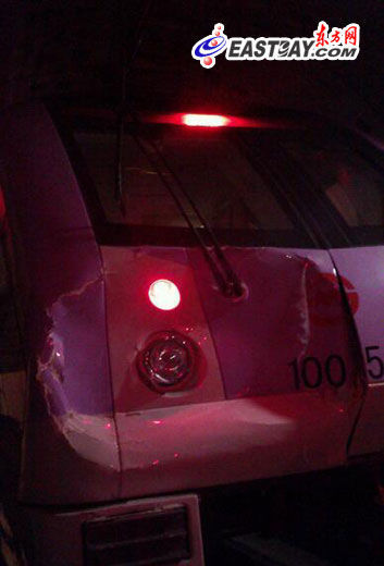 上海地铁十号线追尾事故已造成20人重伤(图)