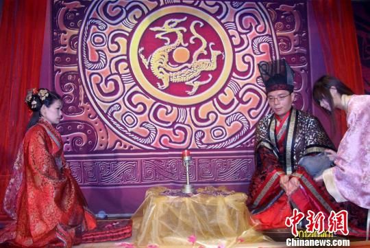 �������������̨�����Ϊ���˾ٰ캺������(ͼ)