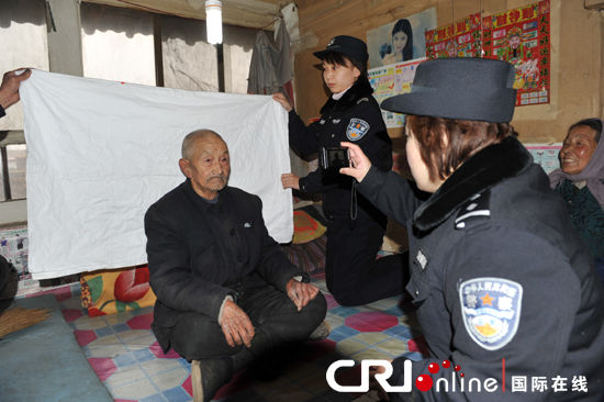 ����һ��ӱ�Ǩ��������Ϊ�������˸�������֤(ͼ)