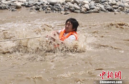 �½����ﱬ������������ǿ��ˮ��ͼ��