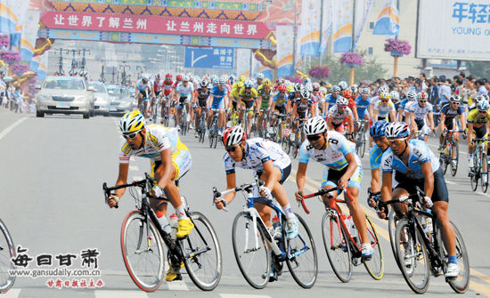 ��ʮһ�컷�ຣ�����ʹ�·���г����չ��̵�(ͼ)