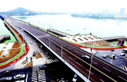 图文:八一路延长线拟明日下午通车