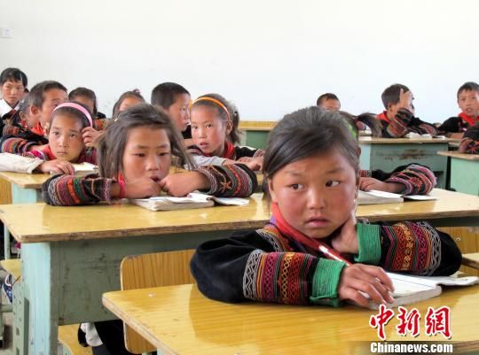 行走大凉山:云上的“特西村小学”(图)