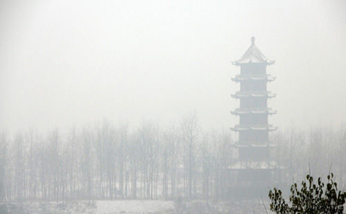 <em>安乡县</em>迎来今冬第一场<em>雪</em> 明后天仍有雨夹<em>雪</em>(图