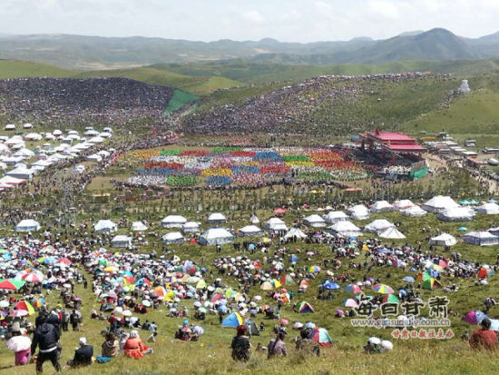 甘南藏族自治州建州60周年庆祝大会在合作市