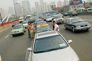 搭顺风车若出车祸,麻烦多多