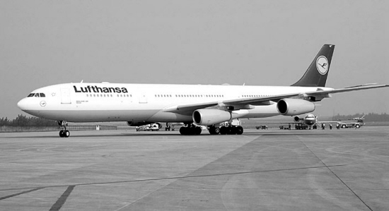 留学高峰将临 机票宜早预订