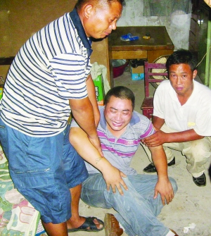 8岁男孩因父母吵架跳河溺亡