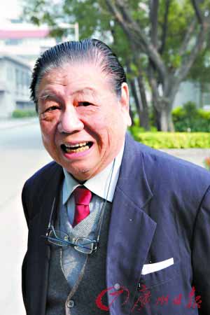 夫妇为报19年前救助之恩义务照顾中风老中医