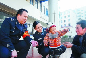未婚先孕女子嫌1岁儿子累赘将其卖掉(图)