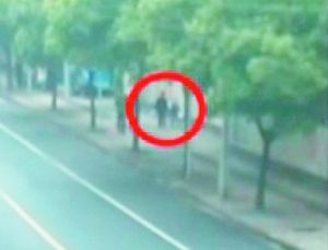 ����������ĸ�״����������ڹ�Ȩ·�ϡ�