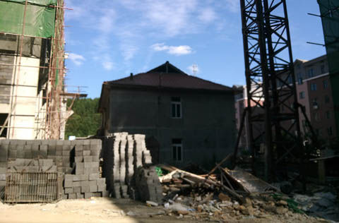 ���ڹ��غ�¥���з��е���Ӣ���� ������