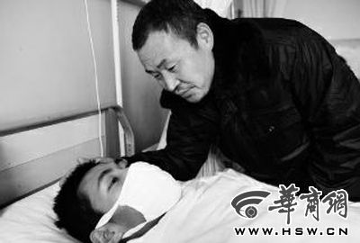 ���գ������������ƵĲ���˫΢Ц�Ź�������Ҫ��ǿ �������� Ҷԭ ��