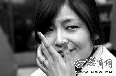女友感动落泪 女友感动落泪
