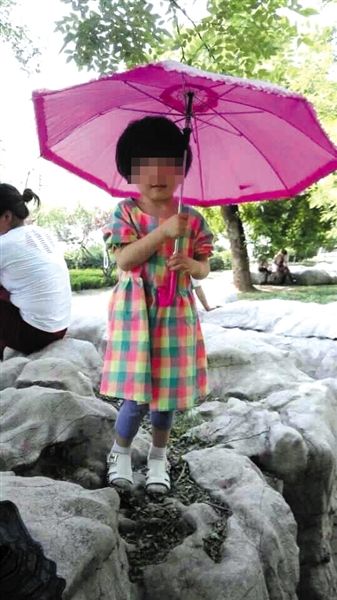 小诺生前照片。