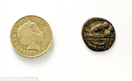 泰晤士河底发现2千年前古罗马妓院代币(图)
