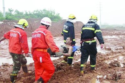 4 ���ӱ��ȳ���̧�ϾȻ�����