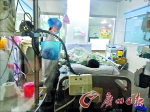 ����͸����֢�໤�ҵĲ����۲첡���ϵ�Сά��