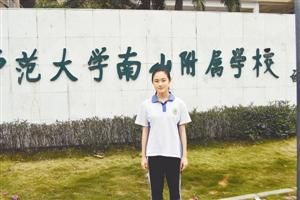 来自北师大学南山附校的常瑞迪年仅15岁,考上西安交大少年班