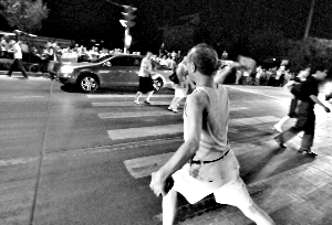 对话砸车老教师阎政平:不鼓励人们去砸车