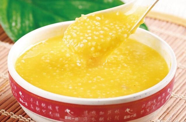 自制美容养颜粥塑桃花肌