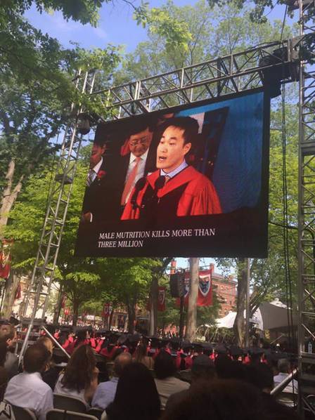 在哈佛毕业礼上演讲的中国农村孩子