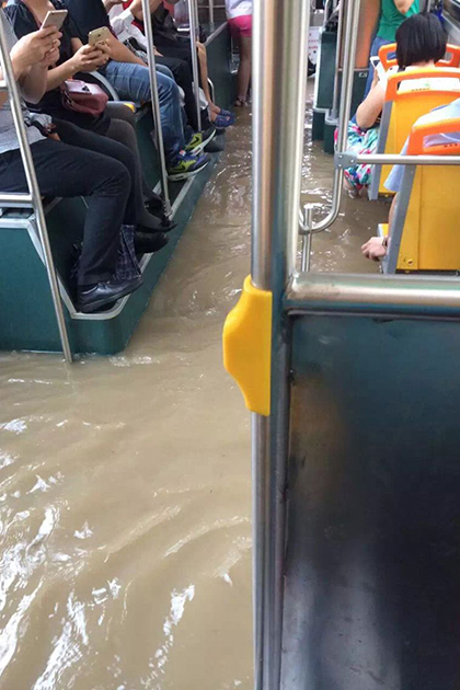 新华社：广州现代化地铁站为何经不住一场雨