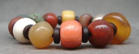 多宝手串的搭配