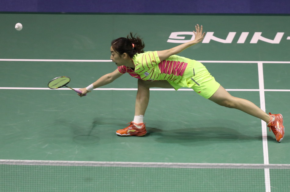 出于特殊的原因,大家很容易将王适娴和谌龙. 来