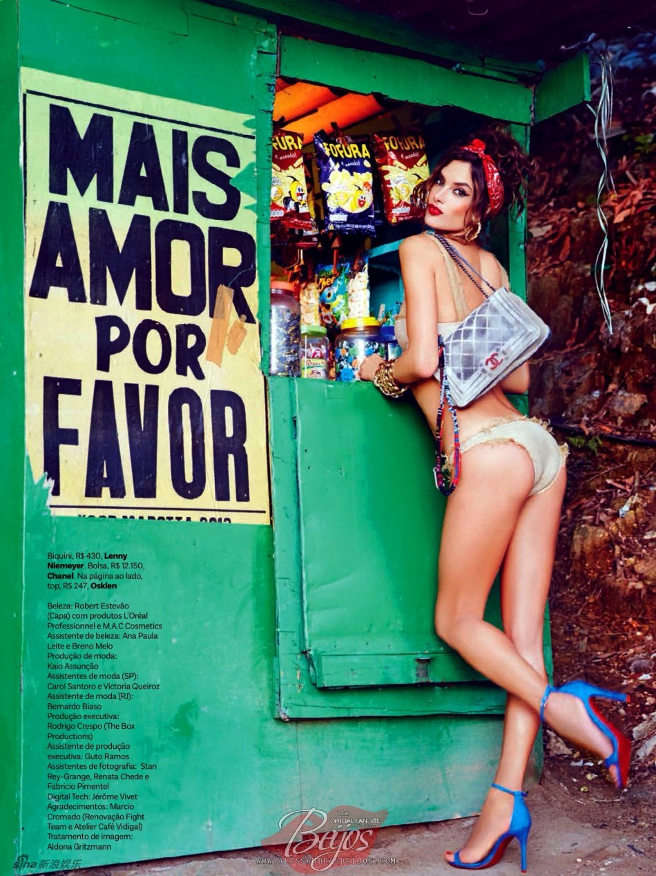 组图：超模安布罗休写真 高跟显美腿红唇如烈焰