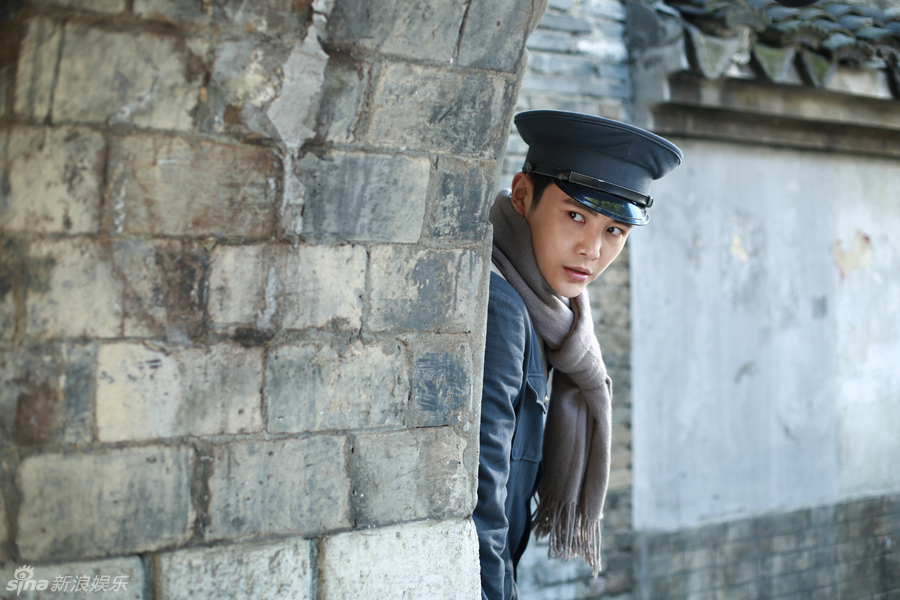 组图：孙坚《锋刃》烧脑谍战剧演冷峻特工