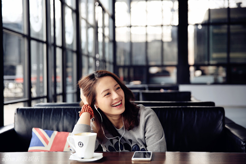 组图：王力可曝清新温婉大片笑容迷人