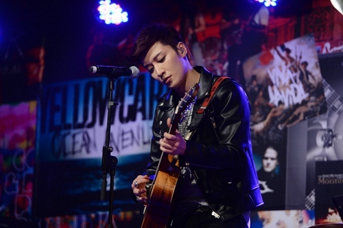 组图：乔任梁遇呆萌徐璐 初恋破底线无比甜腻