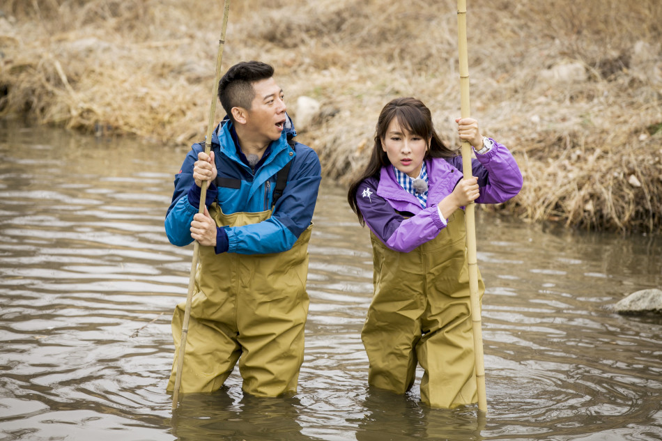 组图:锋味家族爆笑吹鸭子 陈伟霆濒临“崩溃”
