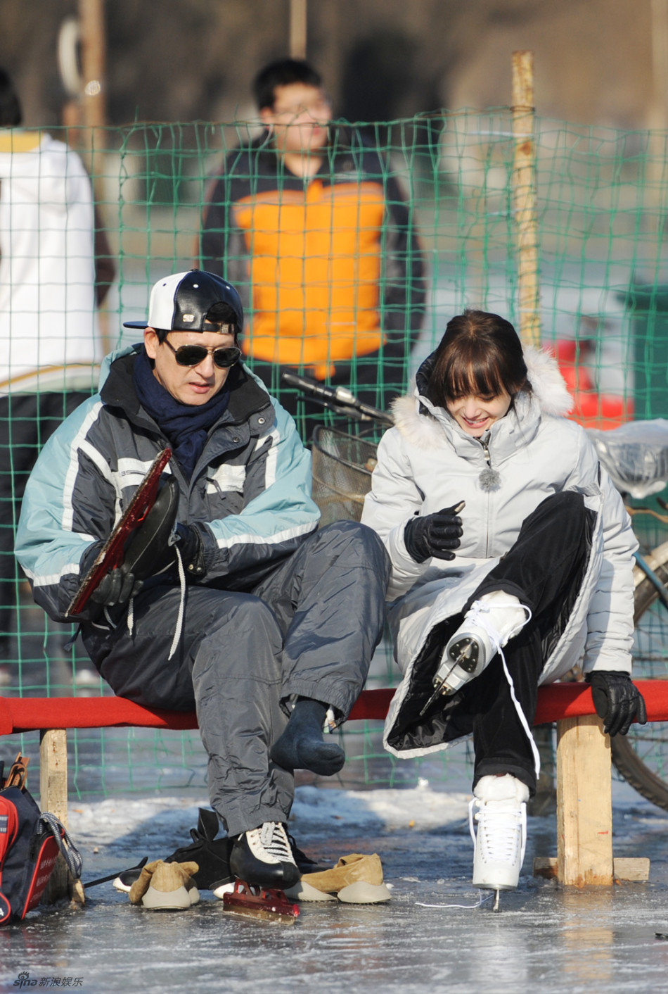 组图：《旋风》郑爽父女滑冰 陈乔恩失声痛哭