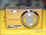 ῵ COOLPIX S560