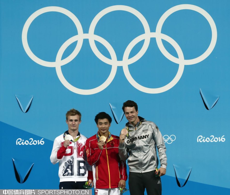 曹缘:第一次披国旗感觉特好