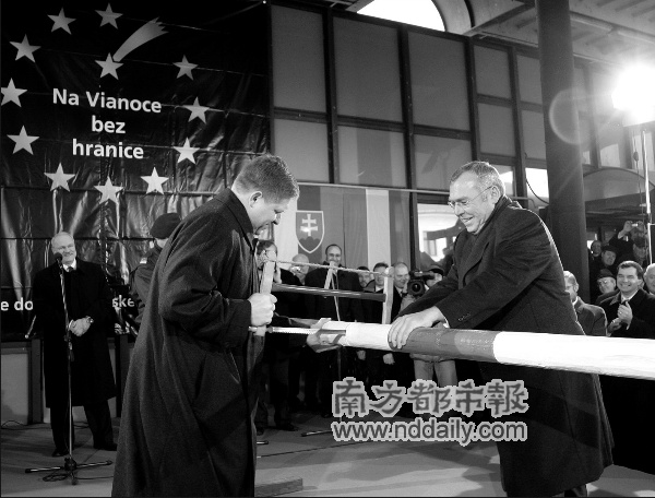 申根让柏林墙第二次倒塌