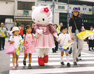 日本人爱扮可爱 20多岁女孩爱穿娃娃装(图)